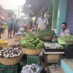 Read more about the article ପରିବା ଦର ଆକାଶଛୁଆଁ, ଚିନ୍ତାରେ ଖାଉଟି