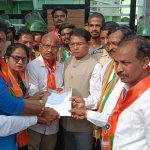 Read more about the article ବ୍ରହ୍ମପୁର ମହାନଗର ନିଗମରେ ଦୁର୍ନୀତି,ପିସି କାରବାର ଓ ଭ୍ରଷ୍ଟାଚାର ବିରୁଦ୍ଧରେ ଭାରତୀୟ ଜନତା ପାର୍ଟି ତରଫରୁ ବ୍ରହ୍ମପୁର ମହାନଗର ନିଗମ କାର୍ଯ୍ୟାଳୟ ଘେରାଓ କରିବା ସହ ବିକ୍ଷୋଭ ପ୍ରଦର୍ଶନ ।