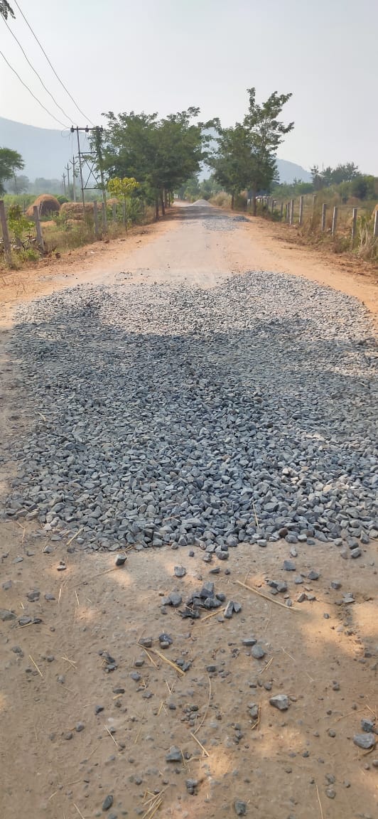 You are currently viewing ଧରାକୋଟ ଗ୍ରାମ୍ୟ ଉନ୍ନୟନ ବିଭାଗ ରାସ୍ତା ଲୋକଙ୍କ ପାଇଁ ପାଲଟିଛି ମରଣଯନ୍ତା