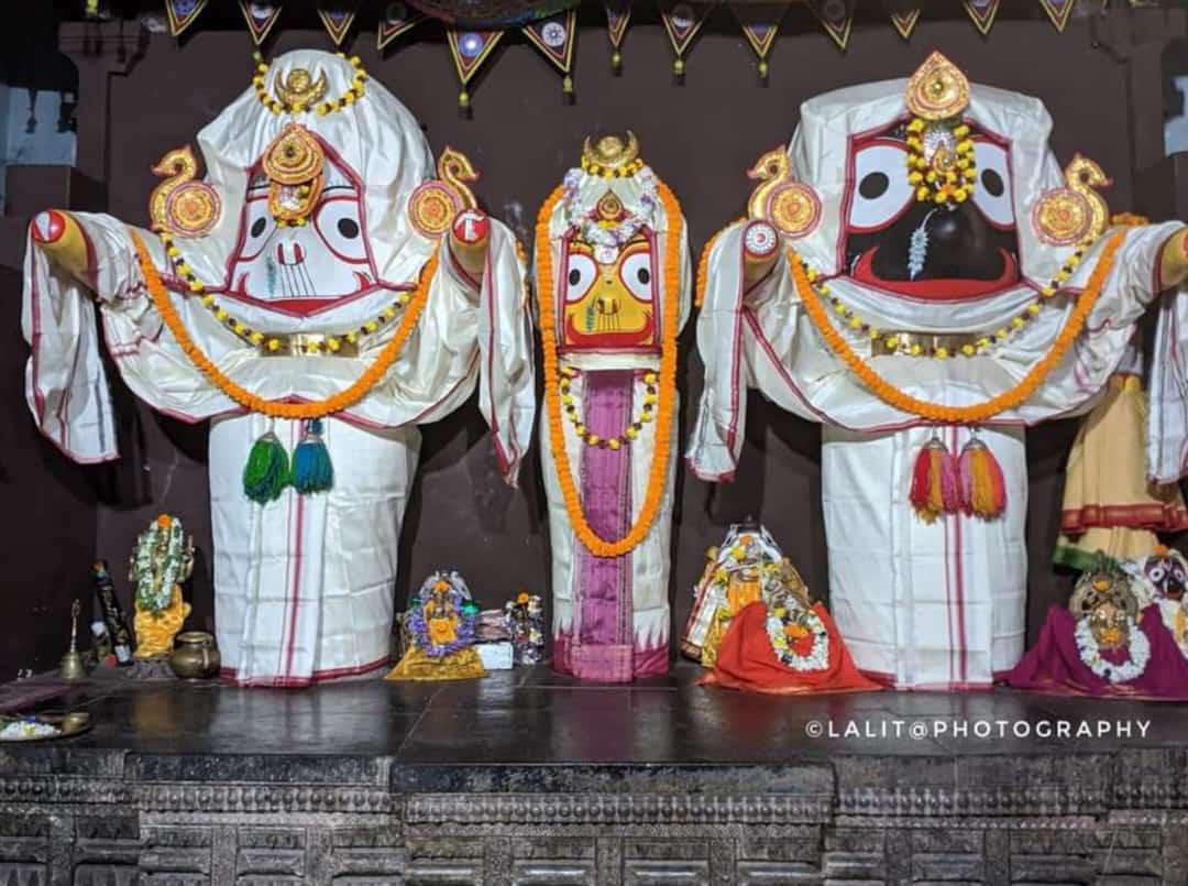 You are currently viewing ଦେବ ଦୀପାବଳୀ ଅବସରରେ ଶ୍ରାଦ୍ଧ ବେଶରେ ଦର୍ଶନ ଦେଲେ ଶ୍ରୀ ଜୀଉ |