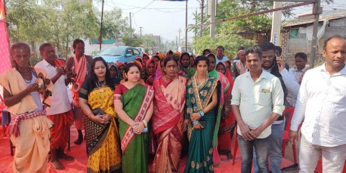 ଗ୍ରାମ୍ୟ ଉନ୍ନୟନ ବିଭାଗ ର 21 କୋଟି ଟଙ୍କା ବ୍ୟୟ ରେ 5 ଗୋଟି ରାସ୍ତା ରେ ନିର୍ମାଣ ର ଭିତ୍ତି ପ୍ରସ୍ତର ସ୍ଥାପନ କଲେ ଖଲ୍ଲିକୋଟ ବିଧାୟିକା