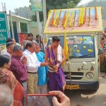 Read more about the article ଖଲ୍ଲିକୋଟ ରେ ଅର୍ପଣ ରଥ ବିପୁଳ ସମ୍ବର୍ଦ୍ଧନା, ସହର ସାରା ଜଗନ୍ନାଥ ମୟ, ଘର ଘର ବୁଲି ସଂଗ୍ରହ କଲେ ଗୁଆ, ଚାଉଳ |