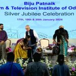 Read more about the article ନୃତ୍ୟମର ଛାତ୍ରୀ ସଞ୍ଚିତା ଗଞ୍ଜାମର ସର୍ବକନିଷ୍ଠ ଫିଲ୍ମ ପୁରସ୍କାର ବିଜୟିନୀ ।