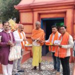 Read more about the article ଘର ଘର ବୁଲି ନିମନ୍ତ୍ରଣ ପତ୍ର ଅକ୍ଷତ ବଣ୍ଟନ କଲା ବିଜେପି