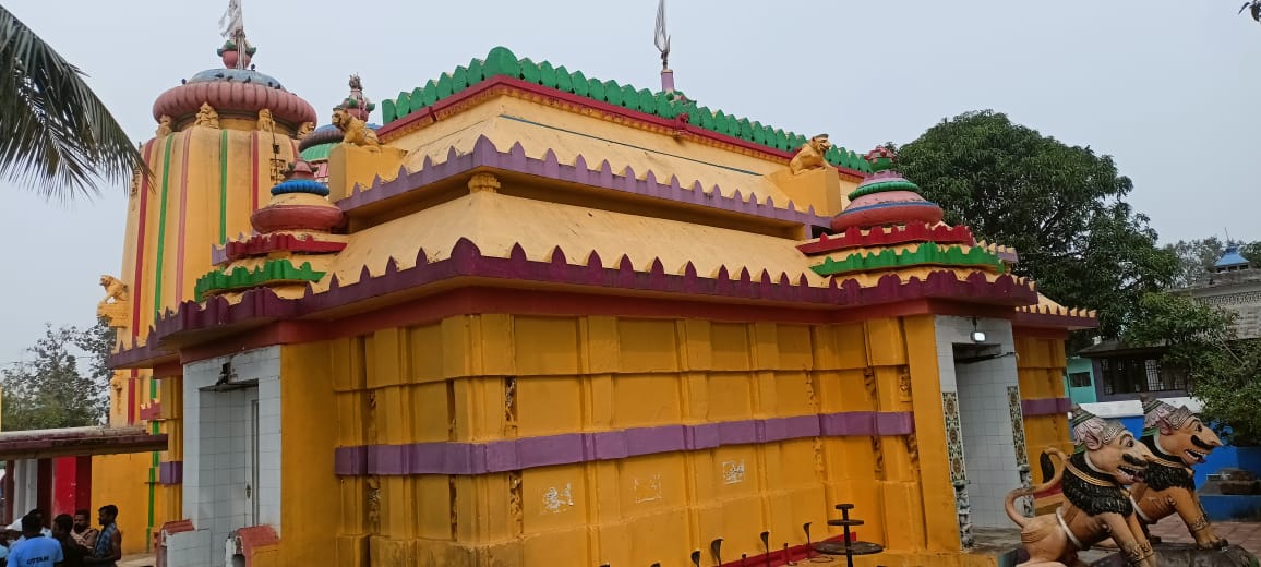 You are currently viewing ବଡ଼ ଖରିଡ଼ା କାଳେଶ୍ଵର ମନ୍ଦିର ହୁଣ୍ଡି ଭାଙ୍ଗି ଲକ୍ଷାଧିକ ଟଙ୍କା ନେଇଗଲେ ଚୋର