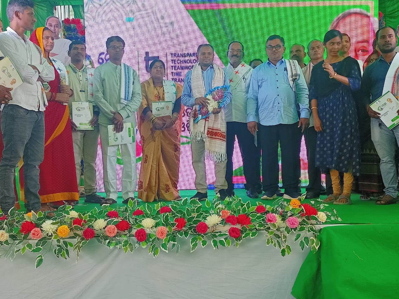 You are currently viewing ଏରେଣ୍ଡ୍ରା ଗ୍ରାମ ପଞ୍ଚାୟତରେ ଆମ ଓଡ଼ିଶା ନବୀନ ଓଡ଼ିଶା ସଚେତନତା ସଚେତନତା କାର୍ଯ୍ୟକ୍ରମ ଅନୁଷ୍ଠିତ