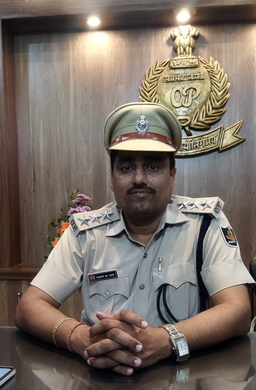 You are currently viewing ଖଲ୍ଲିକୋଟ :ରେ ନୂତନ ଥାନା ଅଧିକାରୀଙ୍କ ଯୋଗଦାନ