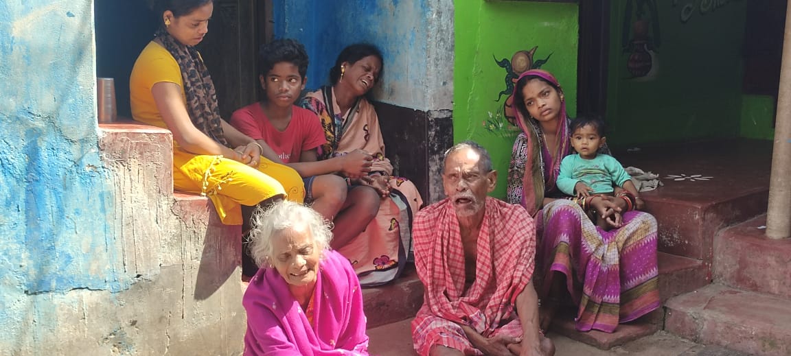 You are currently viewing ଦୁବାଇ ରେ ପୁଣି ଓଡ଼ିଆ ଶ୍ରମିକ ର ମୃତ୍ଯୁ,ଖଲ୍ଲିକୋଟ ରେ ସରୁନି ଦାଦନ ଦୁଃଖ