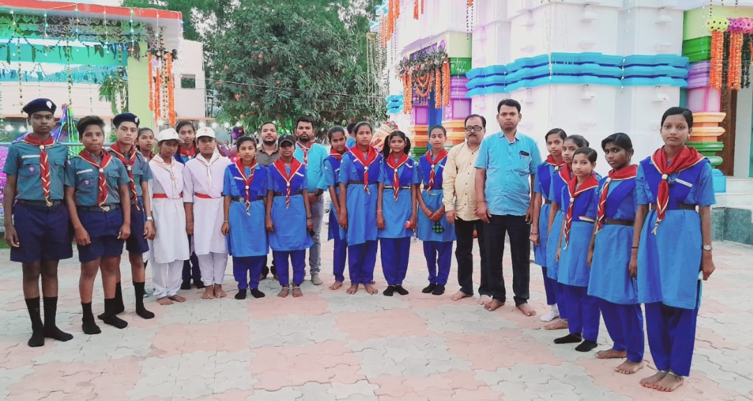 You are currently viewing ତୁମ୍ବେଶ୍ୱର ମନ୍ଦିର ପ୍ରତିଷ୍ଠା ରେ ଯୋଗଦାନ ଦେଲେ ସ୍କାଉଟ୍ ଗାଇଡ୍ ଛାତ୍ରଛାତ୍ରୀ  