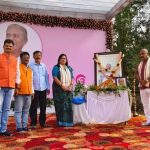 Read more about the article ସୁଜ୍ଞାନ ଙ୍କ ଦ୍ଵାଦଶାହ ରେ ଶ୍ରଦ୍ଧାଞ୍ଜଳି ଜଣାଇଲେ ପାଣ୍ଡିଆନ ଓ ବବି ଦାସ, ଲୁହ ଓ କୋହ ରେ ଭିଜିଲେ ଖଲ୍ଲିକୋଟ ବାସି |