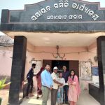 Read more about the article 5t ଅଧ୍ୟକ୍ଷ ଙ୍କ ତ୍ୱରିତ ପଦକ୍ଷେପ, ସାତ ଦିନ ନୁହଁ ସାତ ଘଣ୍ଟାରେ ଦୁଇ ଦିବ୍ୟାଙ୍ଗ ବାଳକ ପାଇଲେ ଆର୍ଥିକ ସହାୟତା