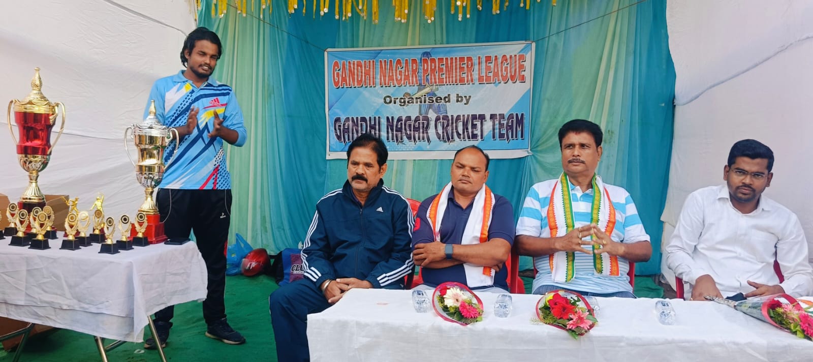 You are currently viewing ଗାନ୍ଧୀନଗର ପ୍ରିମିୟର ଲିଗ୍ କ୍ରିକେଟ ଟୁର୍ଣ୍ଣାମେଣ୍ଟର ଦ୍ୱିତୀୟ ସଂସ୍କରଣ ଅନୁଷ୍ଠିତ