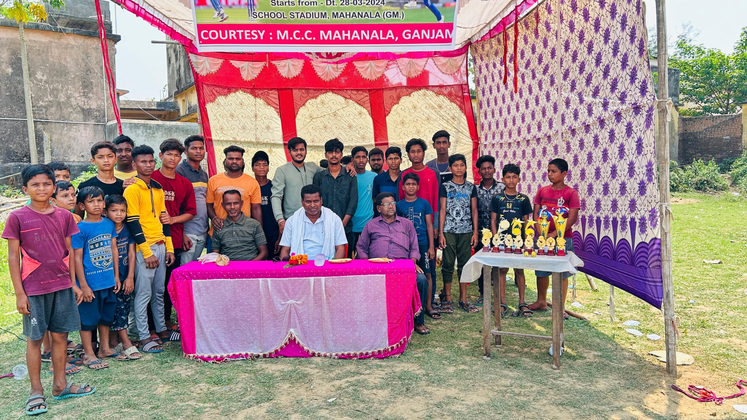 You are currently viewing ମହାନଳାରେ ସମୀର ସ୍ମାରକୀ କ୍ରିକେଟ ଟୁର୍ଣ୍ଣାମେଣ୍ଟ ଉଦ୍ଘାଟିତ