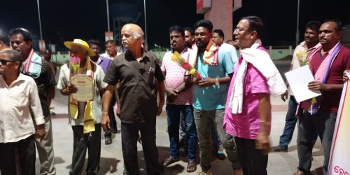 ମୋଟର କର୍ମଚାରୀ ସଂଘ ତରଫରୁ ଶ୍ରମିକ ଦିବସ ପାଳନ ଓ ସମ୍ୱର୍ଦ୍ଧନା ।