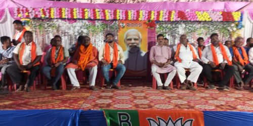 ଫୁଲ ଧରିଲେ ବିଜେଡି କଂଗ୍ରେସ ଓ ସି ପି ଆଇ ନେତା |