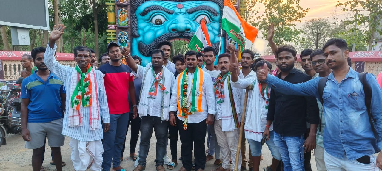 You are currently viewing ପୁରୁଷୋତ୍ତମପୁର ଏନଏସି ର 14 ଗୋଟି ୱାର୍ଡ ରେ କଂଗ୍ରେସ ର ଘର କୁ ଘର ବୁଲି ଭୋଟ ପ୍ରଚାର କାର୍ଯ୍ୟ କ୍ରମ ଅନୁଷ୍ଠିତ |