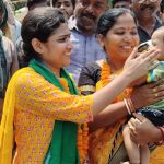 Read more about the article ସାନଖେମୁଣ୍ଡି ବି ଜେ ଡି ପ୍ରଚାରରେ ଲୋକଙ୍କ ମନ ମୋହୁଛନ୍ତି ରାଜ କୁମାରୀ ଶାନ୍ତିପ୍ରିୟା