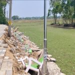 Read more about the article ନିମ୍ନ ମାନର କାମ ଯୋଗୁଁ ଭୁଷୁଡ଼ି ପଡ଼ିଲା ଗାର୍ଡ ଓ୍ବାଲ୍