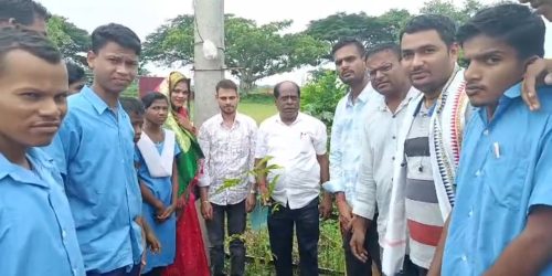 ସଞ୍ଜିବନୀ ସେବା ଫାଉଣ୍ଡେସନ ପକ୍ଷରୁ ପାଠ୍ୟ ଉପକରଣ ବଣ୍ଟନ