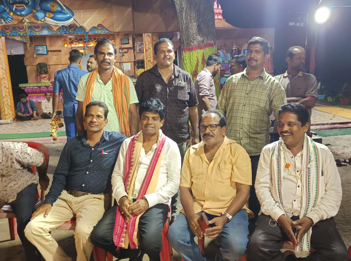 You are currently viewing ୪୨ ମୌଜା ରଥ ଯାତ୍ରାରେ ଯୋଗଦେଲେ ବିଧାୟକ ।