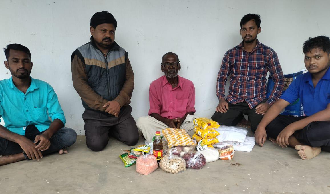 You are currently viewing ଜଗନ୍ନାଥ ଚାରିଟେବୁଲ ଟ୍ରଷ୍ଟ ପକ୍ଷରୁ ଅସହାୟ ବୃଦ୍ଧଙ୍କୁ ସହାୟତା ।