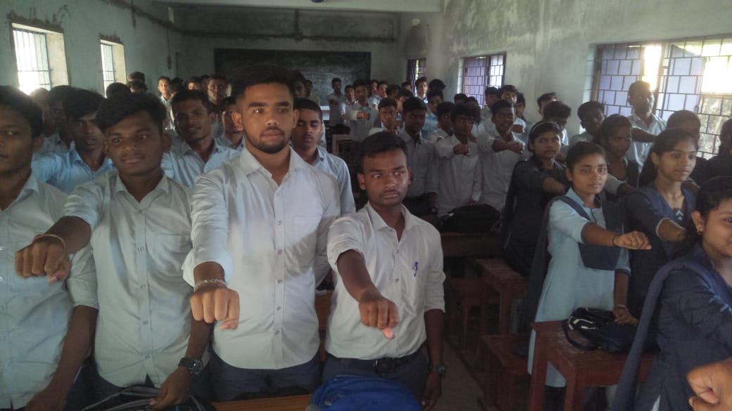 You are currently viewing ଯୁକ୍ତ ଦୁଇ ନବାଗତ ବିଦ୍ୟାର୍ଥିଙ୍କୁ ଭବ୍ୟ ସ୍ବାଗତ ସମ୍ବର୍ଦ୍ଧନା।