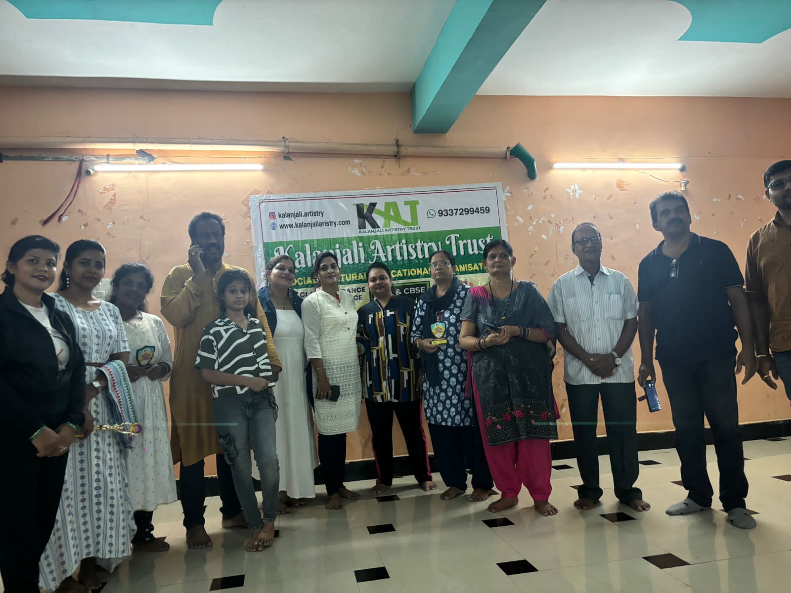 You are currently viewing କଳାଞ୍ଜଳି ଆର୍ଟିଷ୍ଟ୍ରୀ ତରଫରୁ ଯୋଗ ଶିବିର ଅନୁଷ୍ଠିତ