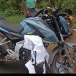 Read more about the article ଦିଗପହଣ୍ଡି ପୋଲିସ ଷ୍ଟେସନ ମୁଖ୍ୟ ରାସ୍ତାରେ ୩ ଜଣଙ୍କୁ ଧକ୍କା ଦେଲା ମୋଟର ସାଇକେଲ,ଜଣେ ମୃତ,୨ ଜଣ ଗୁରୁତର