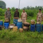 Read more about the article ଅମ୍ବାଦଳା ପୋଲିସର ଚଢାଉ,ମହୁଲ ପୋଚ ଓ ଦେଶୀ ରନ୍ଧାମଦ ଜବତ।