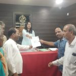 Read more about the article 7ଦଫା ଦାବିନେଇମୁଖ୍ୟମନ୍ତ୍ରୀ ଙ୍କ ଉଦେଶ୍ୟ ରେ ସ୍ଵପ୍ନେଶ୍ଵର କୃଷକ ସଙ୍ଘ ର ତହସିଲଦାର ଙ୍କୁ ଦାବିପତ୍ର ପ୍ରଦାନ