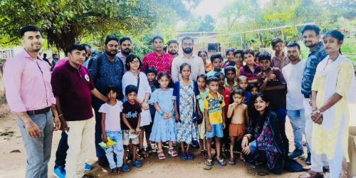 ଡ଼ି.ଆର୍.ପି ବିଷ୍ଣୁ ଶକ୍ତି ଚାରିଟି ଟ୍ରଷ୍ଟ ତରଫରୁ ସାଲିଆ ସାହି ସ୍ଥିତ ମୁଣ୍ଡା ବସ୍ତି ରେ ଜନ୍ମ ଦିନ ପାଳନ