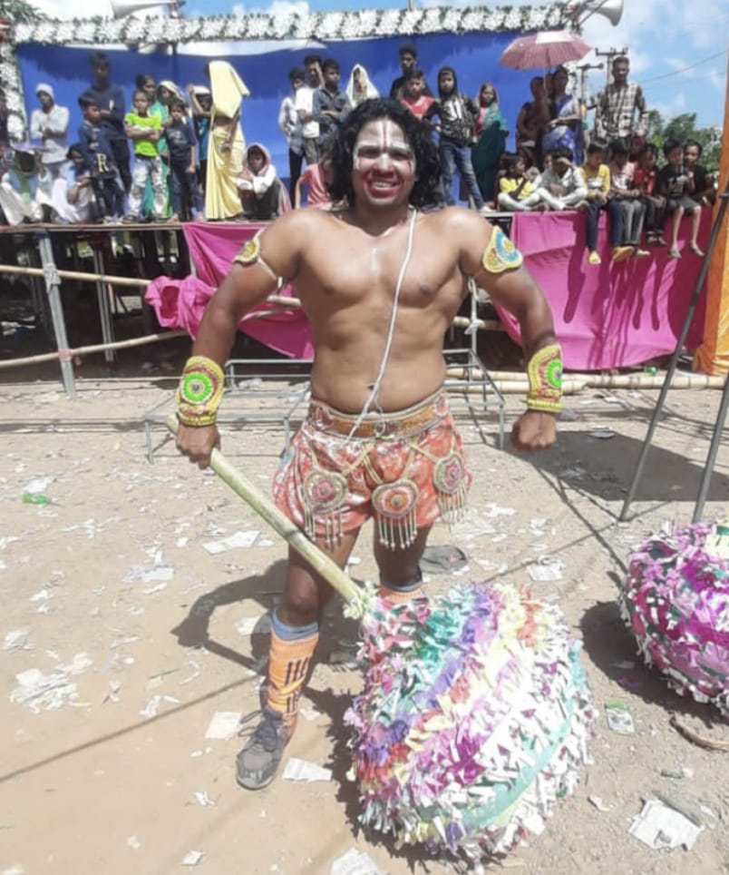 You are currently viewing ଦକ୍ଷିଣ ଓଡିଶା ନାଟକ ରେ ଦକ୍ଷ ବିନ୍ଧାଣୀ ଙ୍କ ଦଖଲ