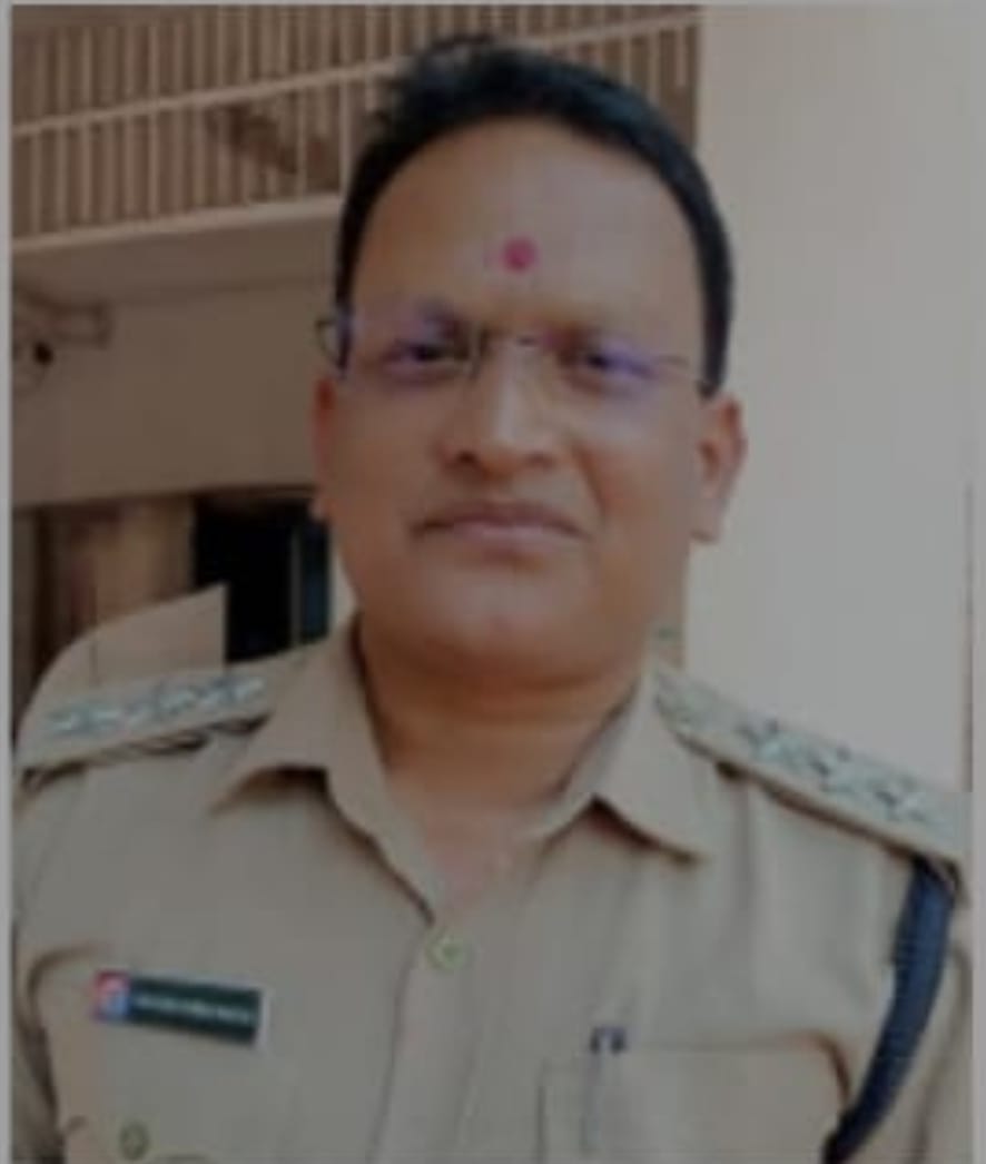 You are currently viewing ନୂତନ ଆଇ ଆଇ ସି ରାଜେଶ କୁମାର ନାୟକ ଙ୍କ ପୁରୁଷୋତ୍ତମପୁର ଥାନା ରେ ଯୋଗ ଦାନ ,