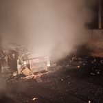 Read more about the article ଚଳନ୍ତା କାର ହୁହୁ ହୋଇ ଜଳିଗଲା,ଅଳ୍ପକେ ବର୍ତ୍ତିଲେ ଦୁଇ ମହିଳା ,ଶିଶୁ ସମେତ ୬ ଜଣ