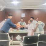 Read more about the article ମହାସିଙ୍ଗି ପଞ୍ଚାୟତର ବିଭିନ୍ନ ସମସ୍ୟା ସମ୍ପର୍କରେ ସମୂହ ୱାର୍ଡ଼ ସଭ୍ୟ ବିଡିଓଙ୍କୁ ଭେଟି ଜଣାଇଲେ