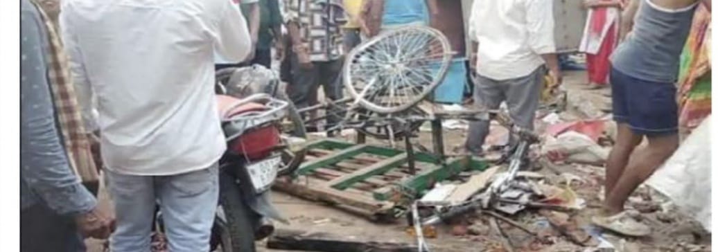 You are currently viewing ଦୋକାନ ବଜାର ଆଡକୁ ମାଡିଗଲା ଟାଟା ଆଇଚର ଗାଡି : ୧୦ ଆହାତ, ୫ ଗୁରୁତର