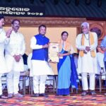 Read more about the article ଦ୍ବାଦଶତମ ଅନୁଗୋଳ ମହୋତ୍ସବ ଓ ପଲ୍ଲୀଶ୍ରୀ ମେଳା ଉଦଘାଟିତ ।