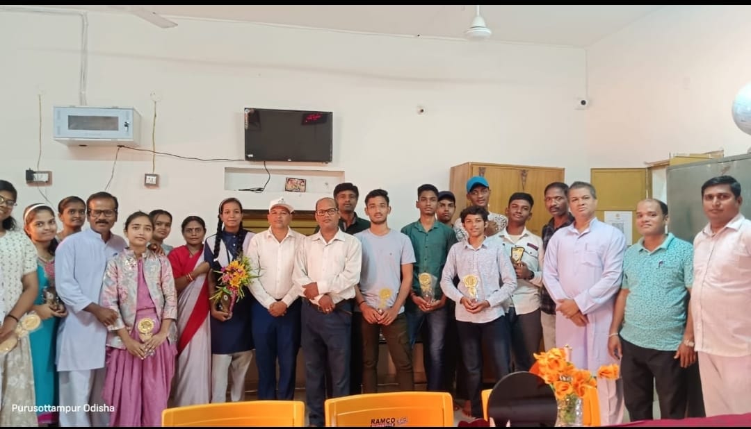 You are currently viewing ପୁରୁଷୋତ୍ତମପୁର ସରସ୍ବତୀ ଶିଶୁ ମନ୍ଦିର ର ମାଟ୍ରିକ ପରୀକ୍ଷାରେ ଶତପ୍ରତିଶତ ସଫଳତା