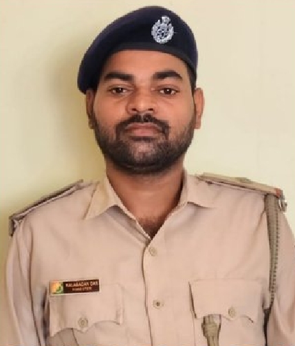 You are currently viewing ସବୁଜ ଯୋଦ୍ଧା କଳାବଦନ ଦାସ