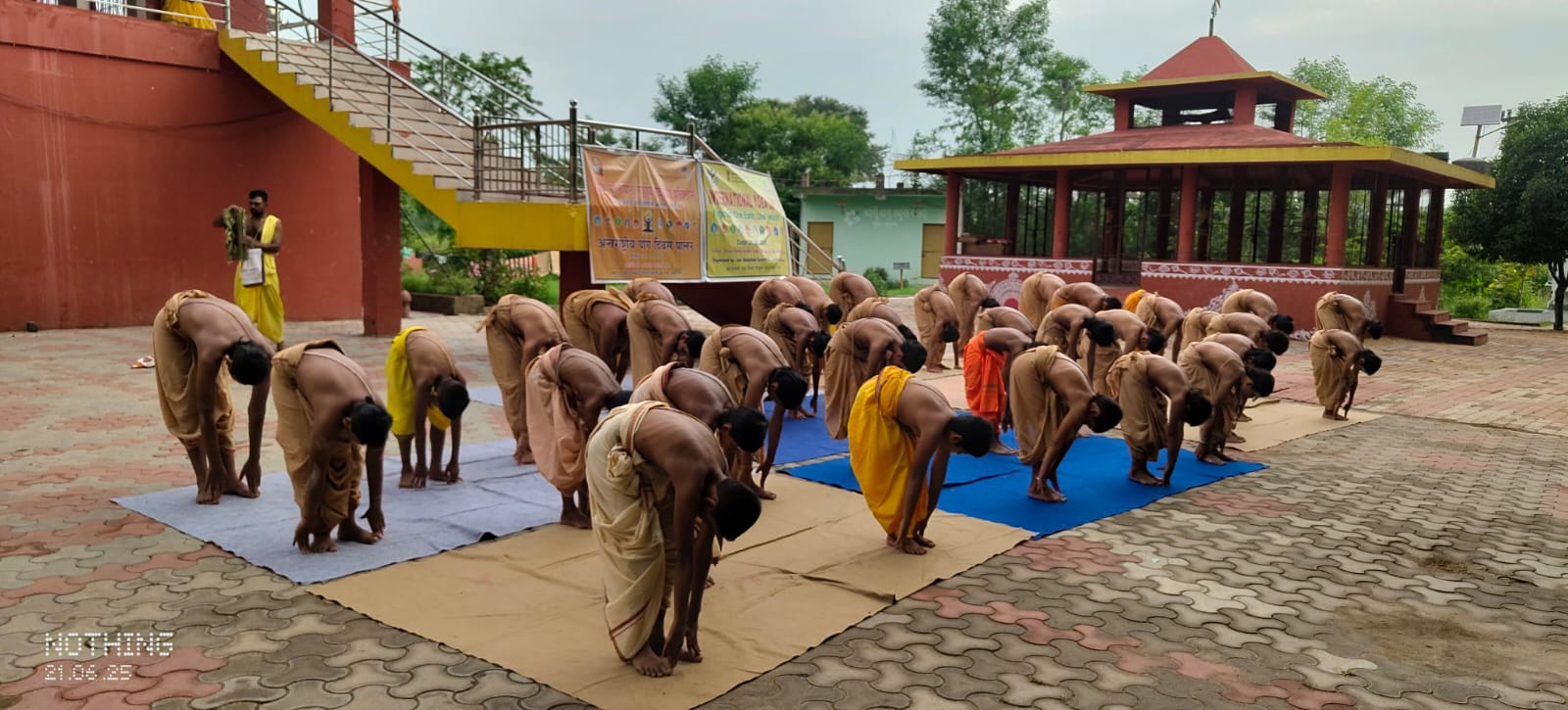 You are currently viewing श्री रामचन्द्र वेदपाठशाला में योग शिविर अनुष्ठित हुआ