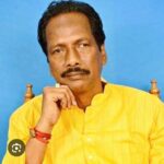 Read more about the article ଗାଁ ଦାଣ୍ଡ କଙ୍ଗାରୁ କୋର୍ଟ ,୨ ଦଳିତଙ୍କୁ ନିଧୁୁମ୍‌‍ ମାଡ଼ ସହ ଅଧାଲଣ୍ଡା କରି ଆଣ୍ଠେଇ ଚଳାଇବା ଘଟଣା କୁଦୃଢ଼ ନିନ୍ଦା ସହ ଏସପି ଙ୍କୁ ଭେଟିଲେ ରାଜ୍ୟ ବିଜେଡ଼ି ଏସ୍‌‍ସି ସେଲ ଆବାହକ ମହେଶ ସାହୁ ।।