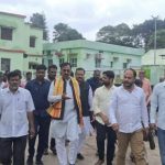 Read more about the article କନ୍ଧମାଳ ସାଂସଦଙ୍କ ବାଲିଗୁଡା ଉପଖଣ୍ଡ ସ୍ବାସ୍ଥ୍ୟ କେନ୍ଦ୍ର ପରିଦର୍ଶନ : ବିଭିନ୍ନ ସମସ୍ୟା ଉପରେ ଆଲୋଚନା