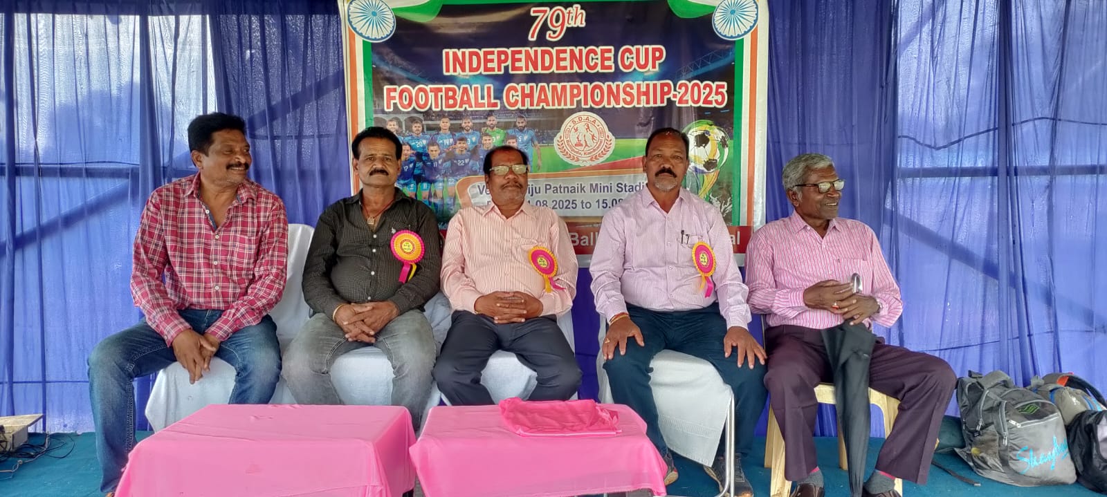 You are currently viewing ସ୍ୱାଧୀନତା ଦିବସ କପ ଫୁଟବଲ ଚମ୍ପିୟାନସିପ : ଢୁପା ଏଫ ସି ଦଳ ବିଜୟୀ ହୋଇ ଫାଇନାଲ କୁ ଉନ୍ନୀତ