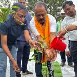 Read more about the article ଏଲ୍ ଆଣ୍ଡ୍ ଟି କନଷ୍ଟ୍ରକ୍ସନ୍ ତରଫରୁ ମେଗା ବୃକ୍ଷରୋପଣ କାର୍ଯ୍ୟକ୍ରମ