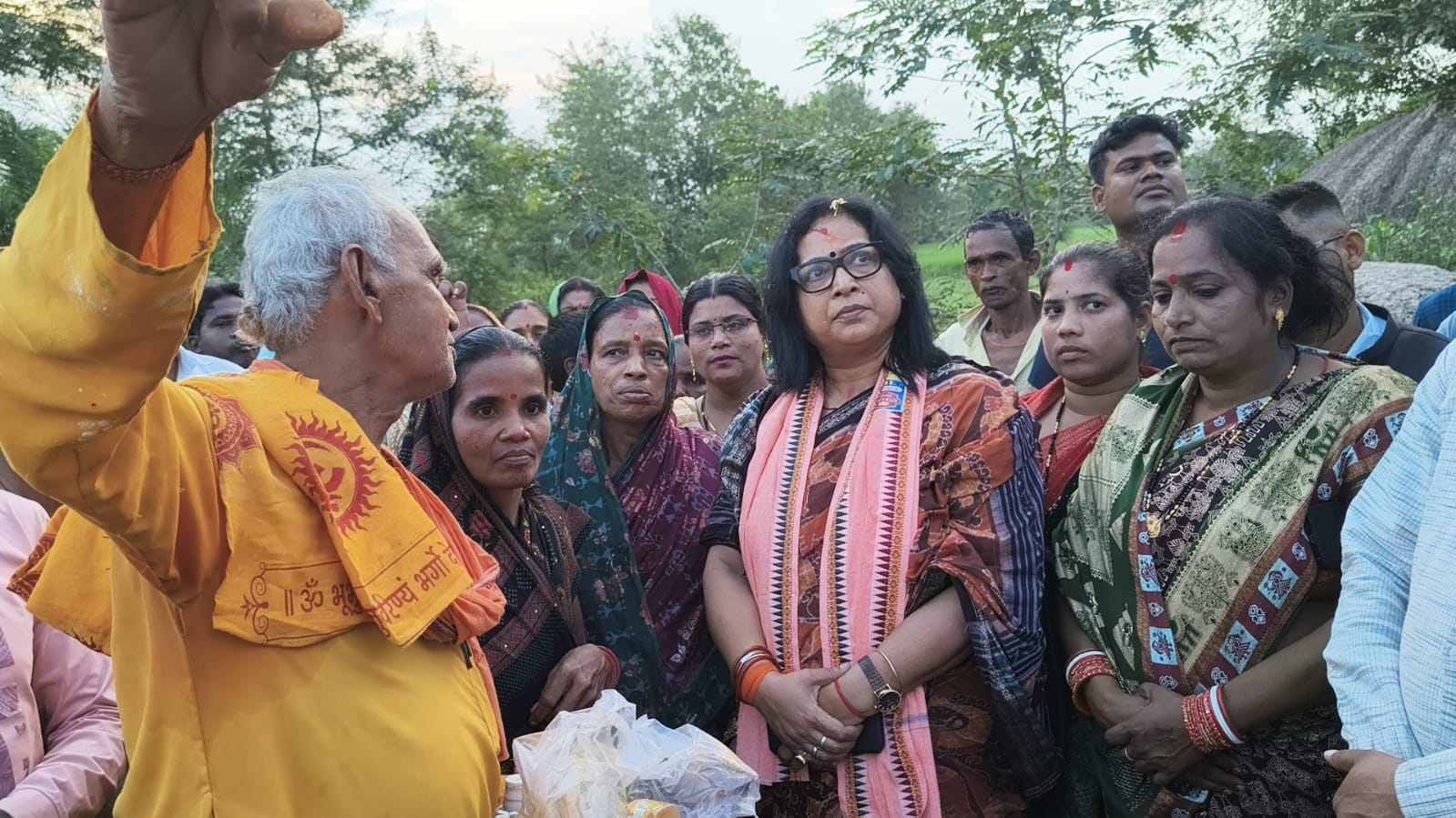 You are currently viewing ସିଦ୍ଧେଶ୍ଵର ଓ ଐତିହାସିକ ଜଉଗଡ଼ ପର୍ଯ୍ୟଟନ ସ୍ଥଳୀ ପରିଦର୍ଶନ କଲେ ସାଂସଦ