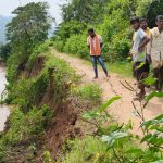 Read more about the article କୁଳ ଖାଉଛି ଋଷିକୂଲ୍ୟା, ଭୟରେ ନଈ କୂଳିଆ ଲୋକେ