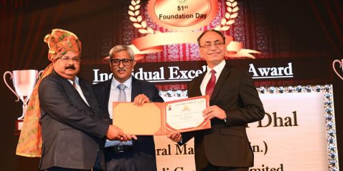 श्री अशोक कुमार धल जी को मिला सर्वश्रेष्ठ महाप्रबंधक का खिताव l