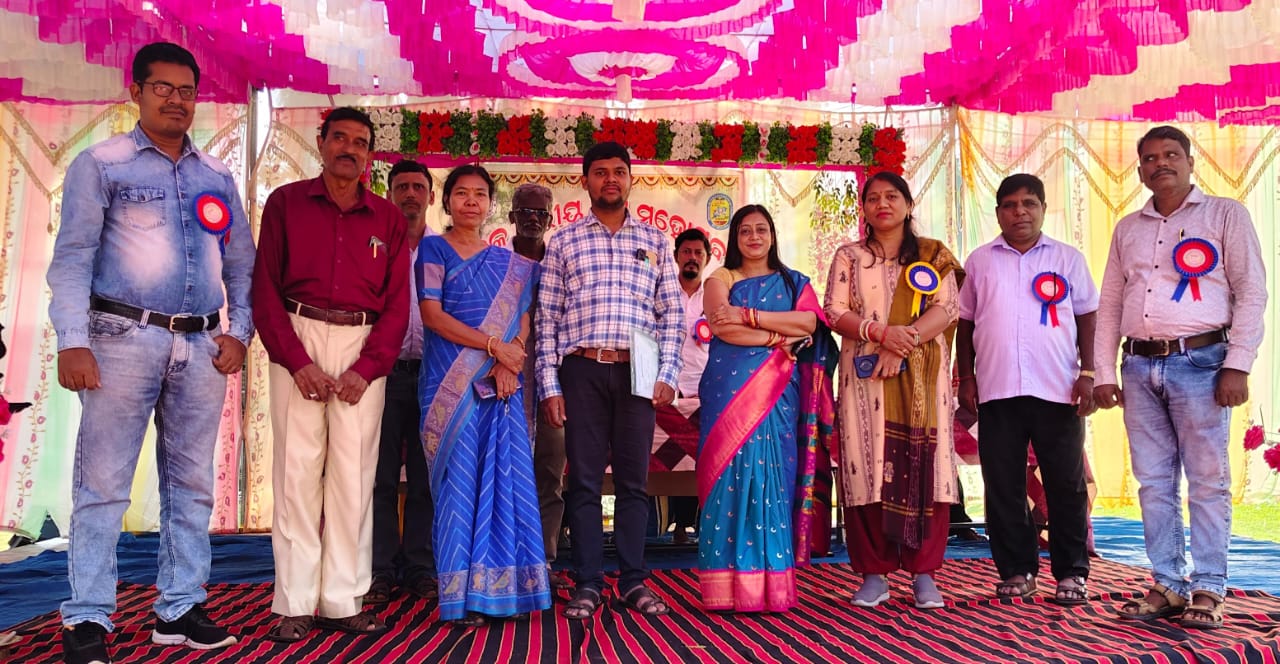 You are currently viewing ଖଲ୍ଲିକୋଟ ବ୍ଲକ୍ ପକ୍ଷରୁ ଶ୍ରୀମର୍ଦ୍ଦରାଜ ଉଚ୍ଚ ବିଦ୍ୟାଳୟ, ଖଲ୍ଲିକୋଟ ଠାରେ ବ୍ଲକ୍ ସ୍ତରୀୟ ସୁରଭି-୨୦୨୫ ଆନୁଷ୍ଠାନିକ ରୀତିରେ ଆୟୋଜିତ