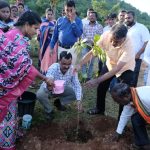 Read more about the article ସୋରଡ଼ା ବ୍ଳକ ର ବିଭିନ୍ନ ଉନ୍ନୟନ ପ୍ରକଳ୍ପ ପରିଦର୍ଶନ କଲେ ଶାସନ ସଚିବ