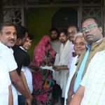 Read more about the article ନନ୍ଦପଣ୍ଡାପଲି ଓ ରୁକୁଣିଗାଁ ର ଦୁଇ ମୃତ ବ୍ୟକ୍ତି ଙ୍କ ପରିବାର ଙ୍କୁ ଭେଟି ଆର୍ଥିକ ସହାୟତା କଲେ ଛତ୍ରପୁର ବିଧାୟକ